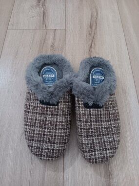 🔥4 for $20🔥Aleya Shoes Co. Plaid Slipper Mules Women's Size 40